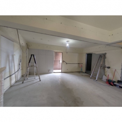 天花板+牆壁-施工前